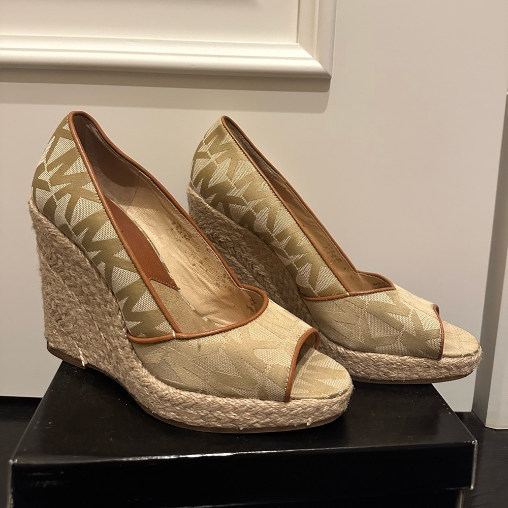 MICHAEL Michael Kors Wedges